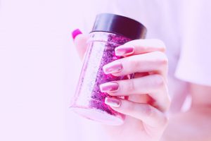 What is Thermal Nail Polish and How Does it Work?